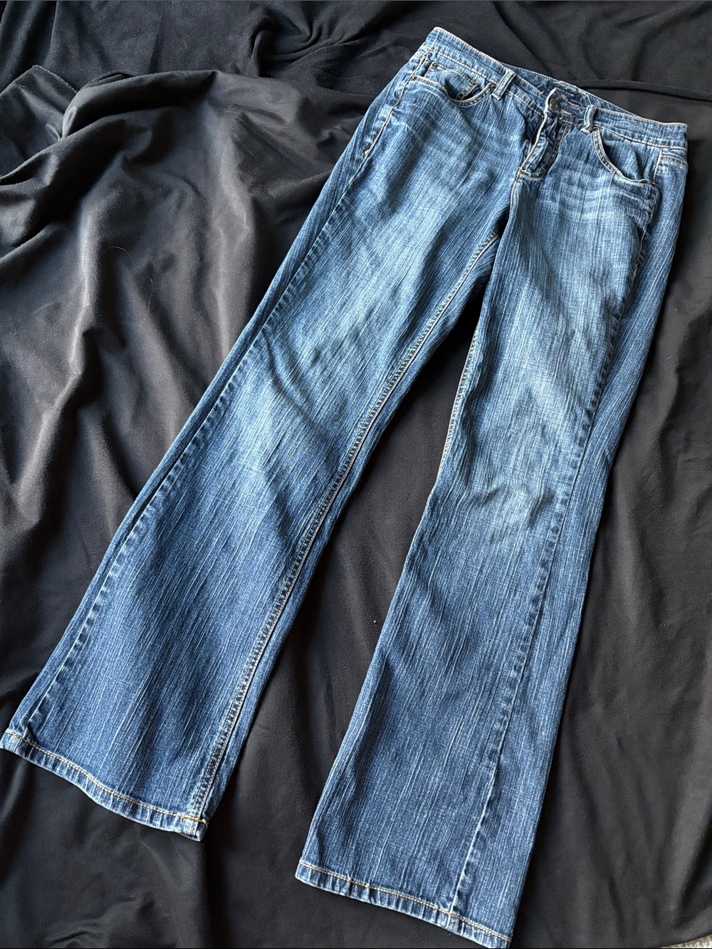 Tommy Hilfiger Women's Medium Blue Flare Jeans - Picture 3 of 17